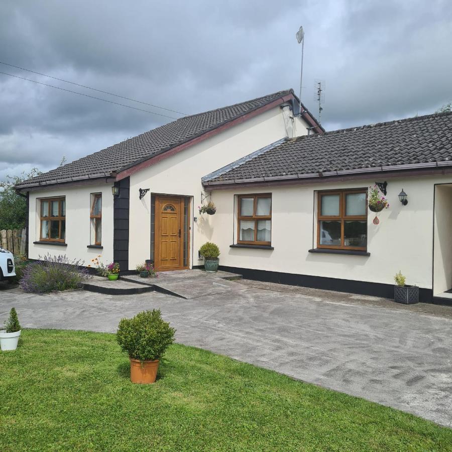 Milltown Apartment Galway Buitenkant foto